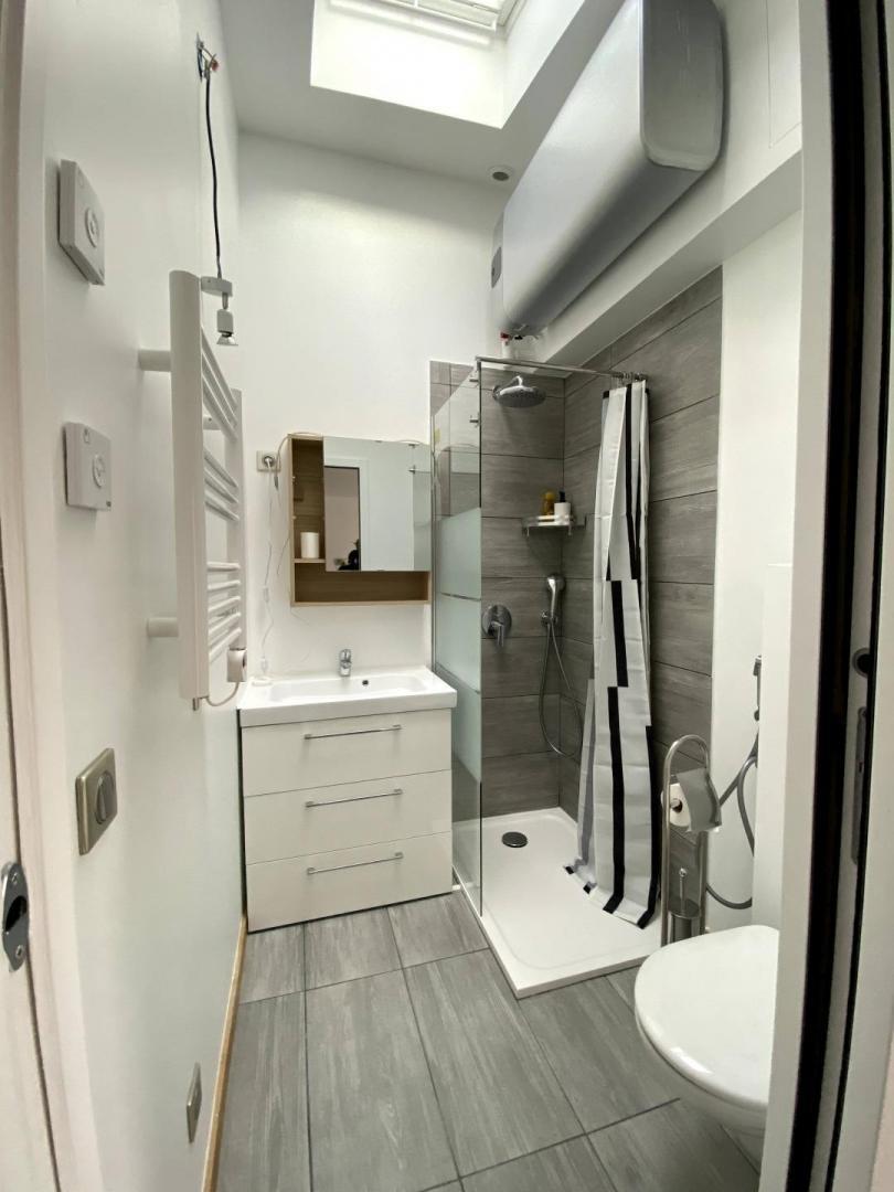 9ieme Entracte - Salle de bain